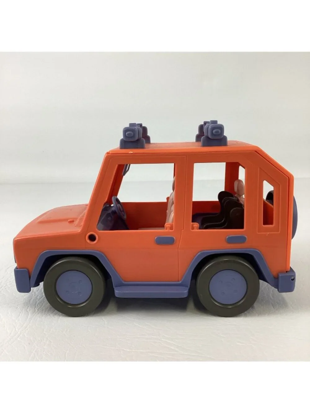 Moose Bluey Heeler Family Car Station Wagon w 4 Figures Bundle Lot Poodle 2018
